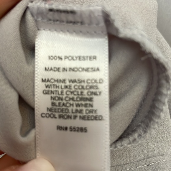 Women’s Express Small silver Gray Portofino Blouse Zipper front - Picture 6 of 6